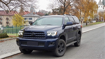 Toyota Sequoia