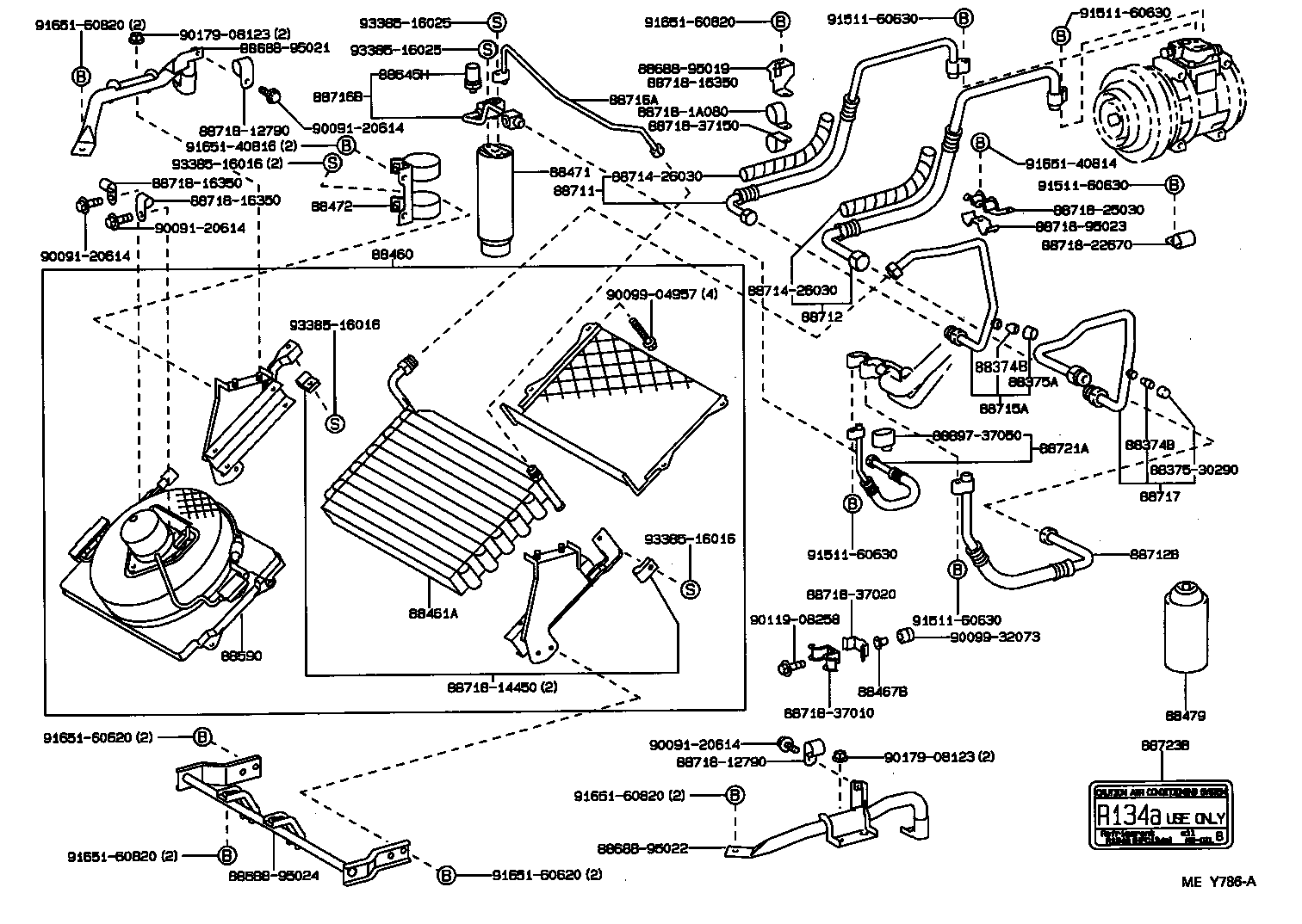  DYNA 150 |  HEATING AIR CONDITIONING COOLER PIPING